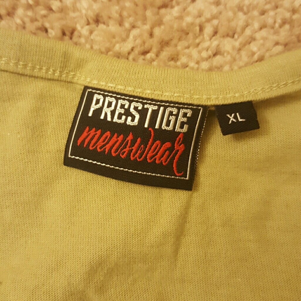 T-shirt - Picture 2 of 2